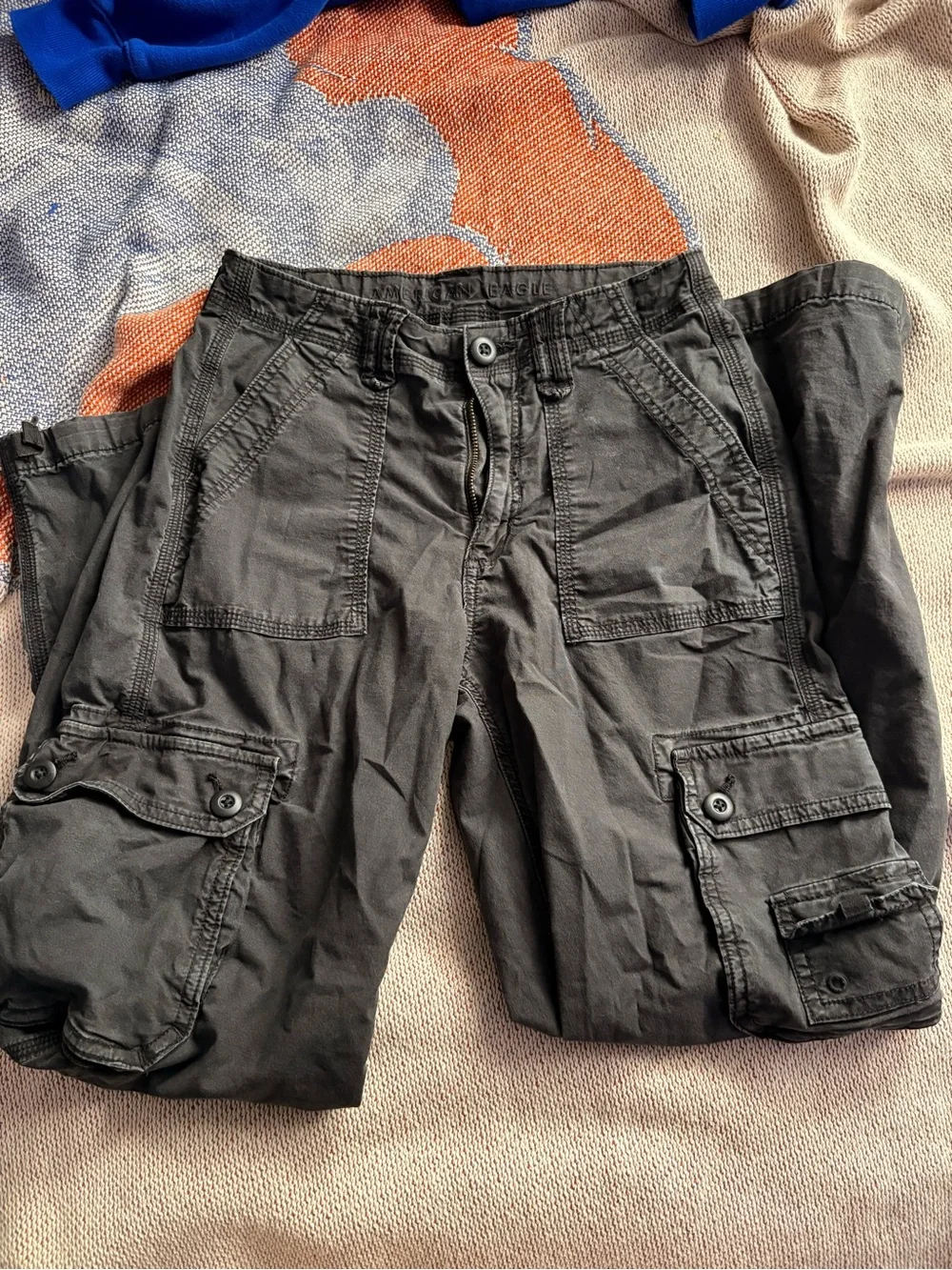 AE black cargo pants - Picture 1 of 4